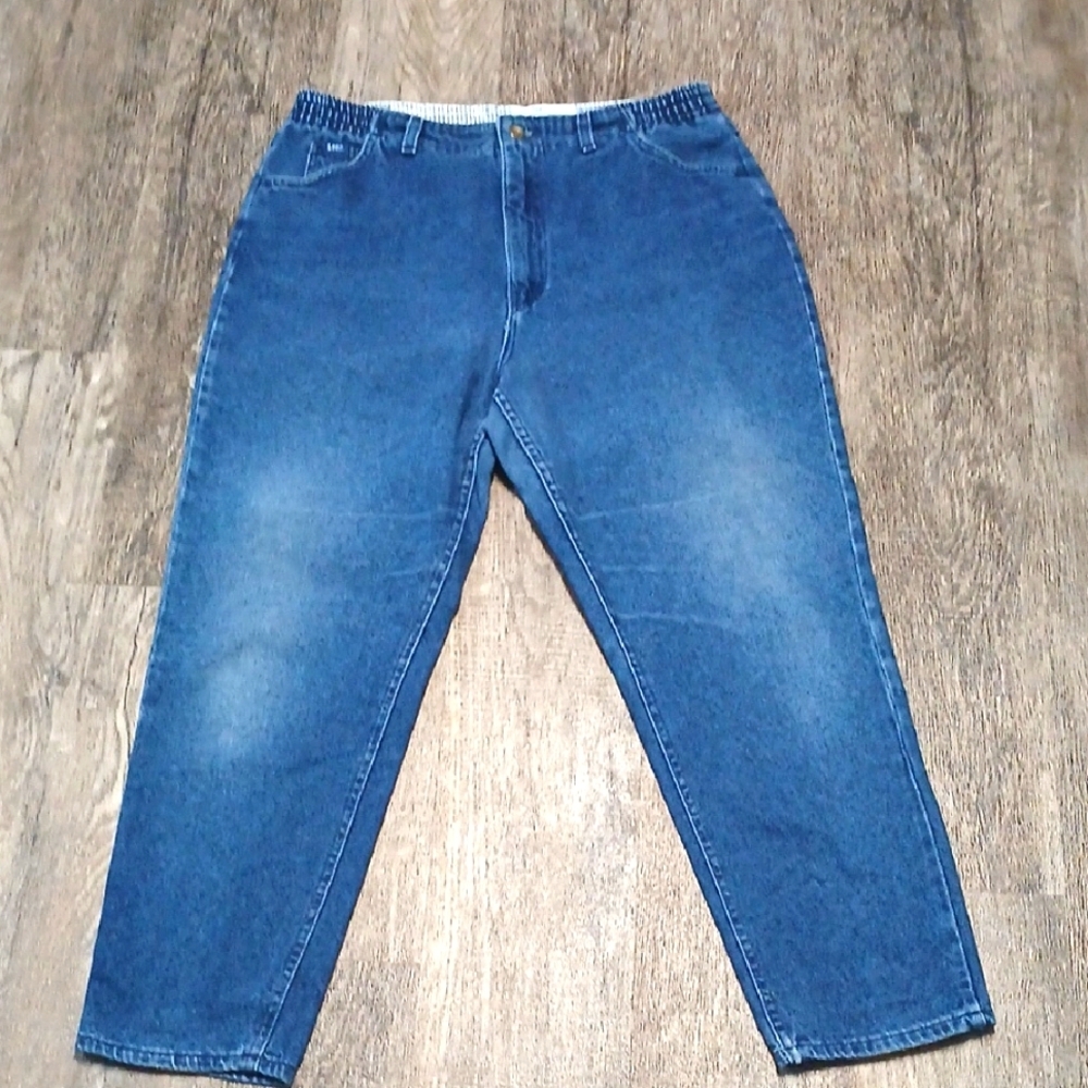 Lee vintage  Blue Jeans for women's,  pretty good conditions,  size 18